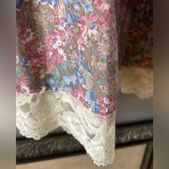 Vintage YOU BABES Prairie, Coastal Cowgirl/Cabincore Floral Skirt with Lace Trim - Picture 6 of 12